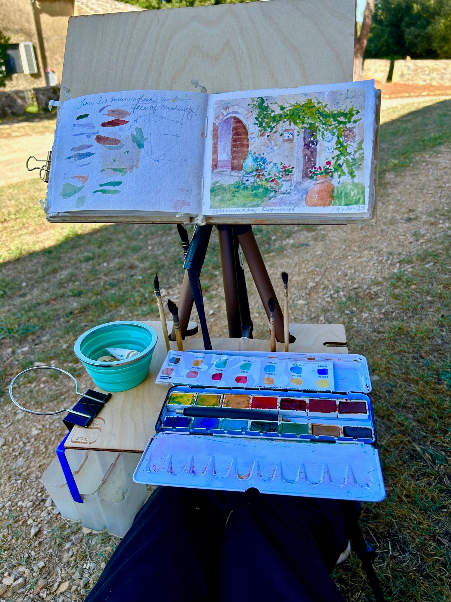Linda Warner Constantino's painting set-up outside at Spannocchia